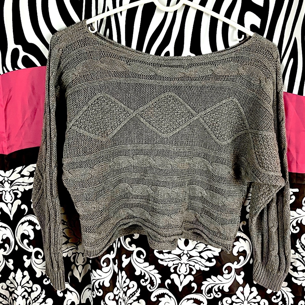 ‼️SOLD‼️ Vintage Y2K - Love H-81 Brand - Gray, Batwing, Boat Collar. Women’s Sm - Picture 5 of 8